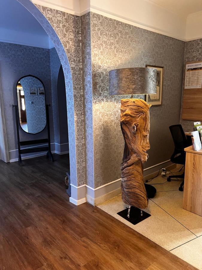 Gaestehaus Am Kurpark Hotel Garni 호른바트마인베르크 외부 사진