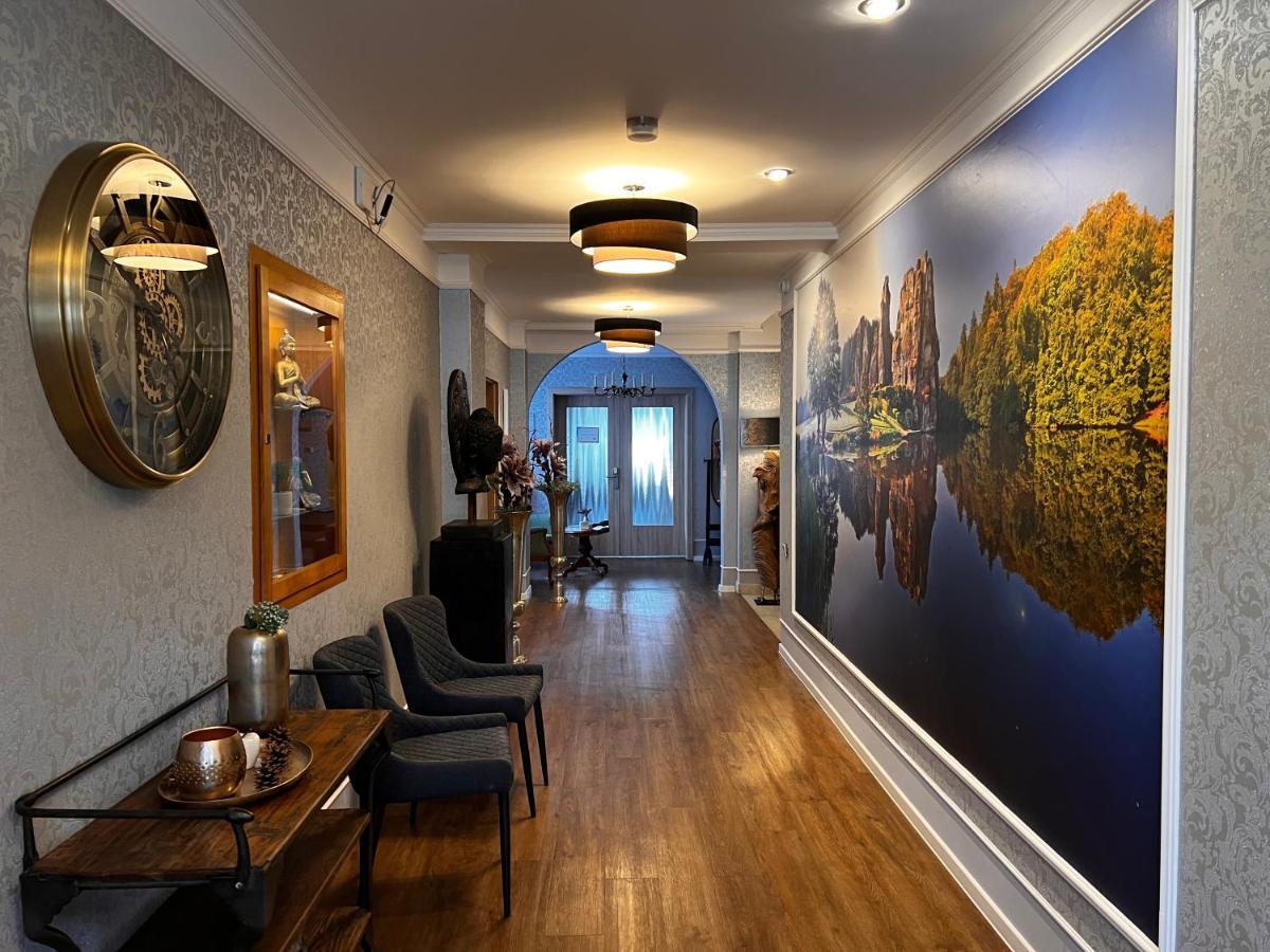 Gaestehaus Am Kurpark Hotel Garni 호른바트마인베르크 외부 사진